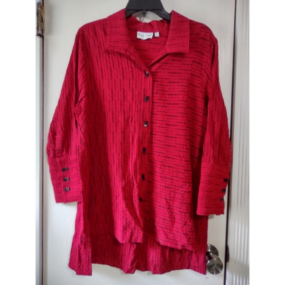 Habitat Tops - Red Habitat Top